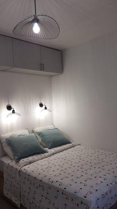 Studio Cosy, Quartier Canal Saint-Martin Paris Exterior foto